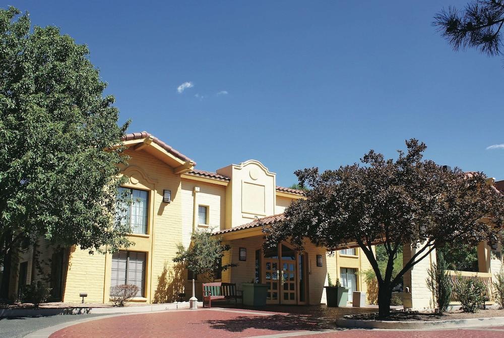 La Quinta Inn By Wyndham Albuquerque Northeast Exterior photo